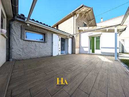 maison familiale 130 m² avec garage et chalet