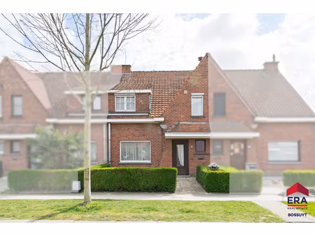 huis te koop in harelbeke met 3 slaapkamers