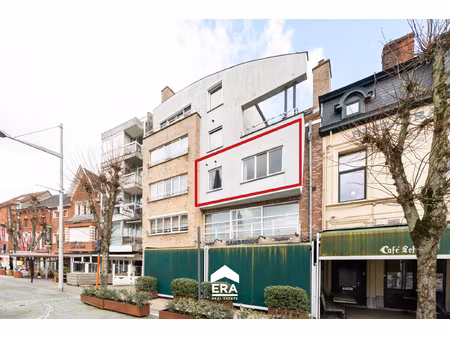 appartement te koop in eeklo met 3 slaapkamers