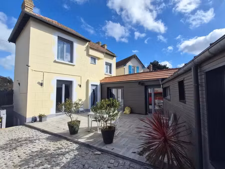 vente maison à luc-sur-mer (14530) : à vendre / 122m² luc-sur-mer