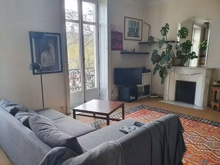 nantes- vue erdre - beau duplex familial avec extérieur et stationnement