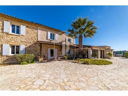 maison en pierre à vendre avec piscine à 30 min d’uzès