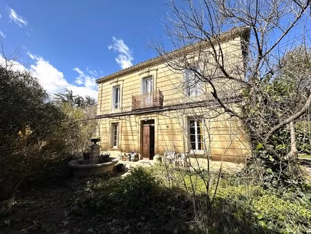 à 10 minutes au sud-est d’uzès  maison en pierre avec jardin.