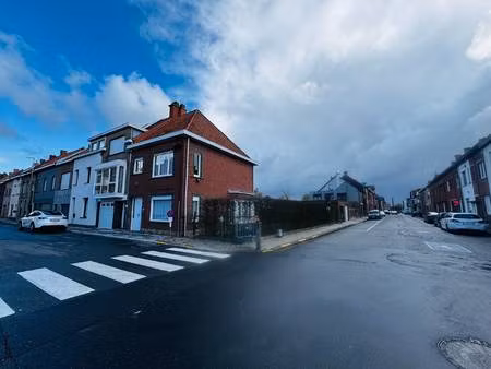 huis te koop in wevelgem met 4 slaapkamers