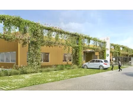 location local d'activités 2 947 m² à 12 128 m²