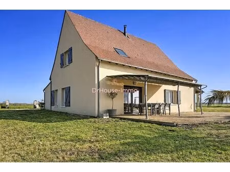 maison récente au calme avec vue dégagée sur la campagne