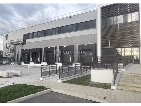 location entrepôt 2 794 m² à 12 633 m²