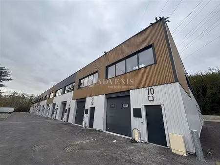 location local d’activités neuilly plaisance 93360 156m² à 506m²