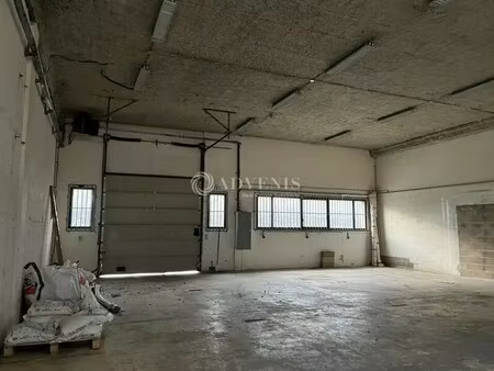 location local d’activités plaisir 78370 284m²