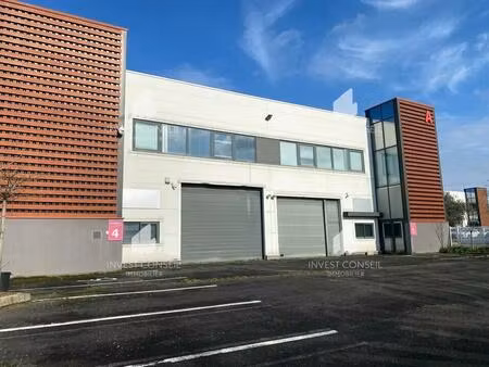 location local d’activités stains 93240 500m²