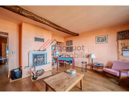 vente maison 6 pièces 148.7 m² à lons-le-saunier (39000)  300 000 €