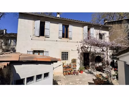 vente maison 5 pièces 96 m² à avignon (84000)  284 000 €