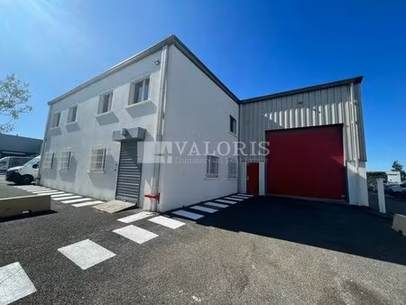 location local d’activités chassieu 69680 686m²