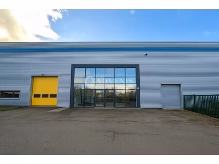 location local d'activités 947 m² à 4 110 m²