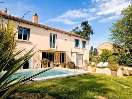 mas rénové en campagne 200m² habitables avec  piscine  terrasse et garage. sur un terrain.