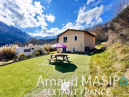 coquette villa 4 faces sur 2 niveaux  132m² hab  grand jardin d'agrement  vue panoramique