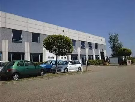 location local d’activités epone 78680 510m²