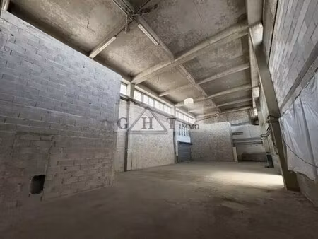location entrepôt nanterre 92000 220m²