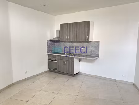 location appartement 1 pièce 31m² soissons 02200