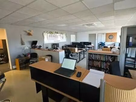 location entrepôt 626 m²