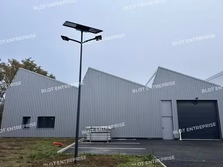 location local d’activités carquefou 44470 330m²