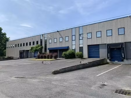 location entrepôt 1 165 m²