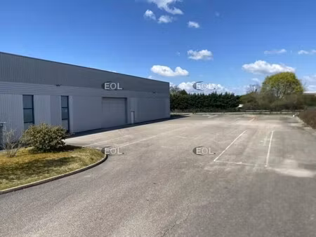 location entrepôt 2 750 m²