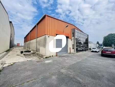 vente local d'activités 560 m²