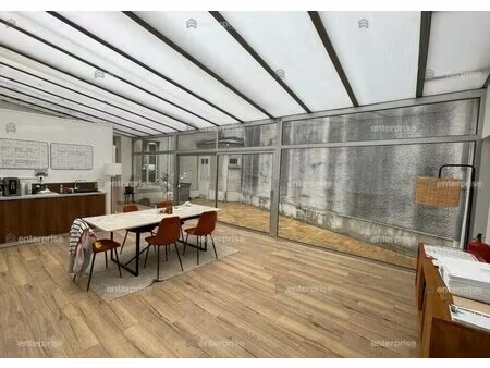 location commerce 110 m²