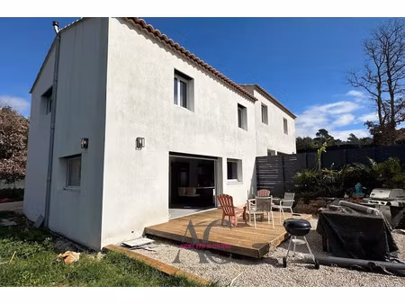 vente maison 4 pièces 105 m² à garéoult (83136)  355 000 €
