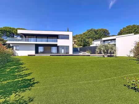 vente maison 7 pièces 200 m² les angles (30133)
