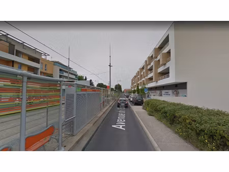 castelnau-le-lez - garage fermé de 13m2