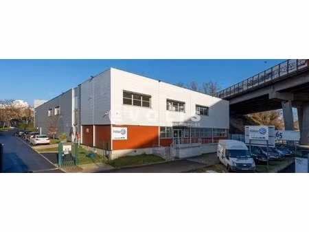 location bureaux 268 m²