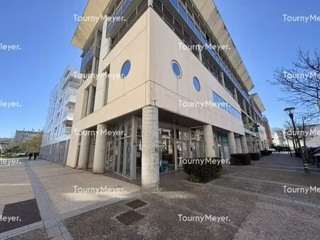 location bureaux 59 m²