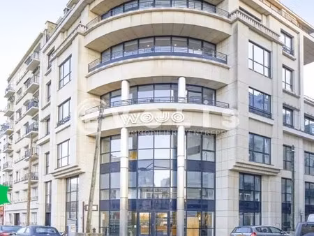 location bureaux 172 m² à 660 m²