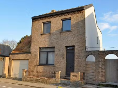 huis te koop in berendrecht met 3 slaapkamers