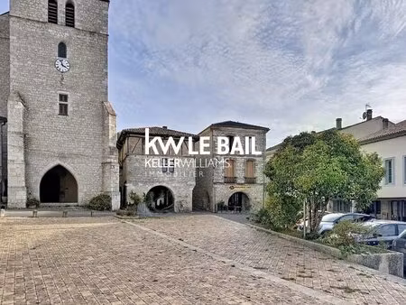 maison de caractère du xiiie siècle au coeur du village médi?