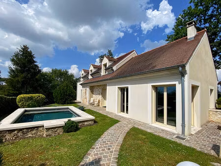 location maison 6 pièces  141.00m²  vétheuil