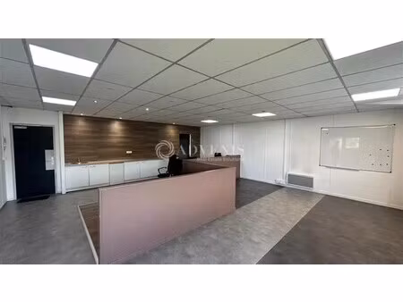 location bureaux 110 m² à 432 m²