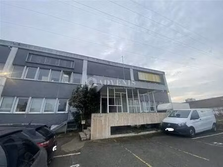 location bureaux 150 m²