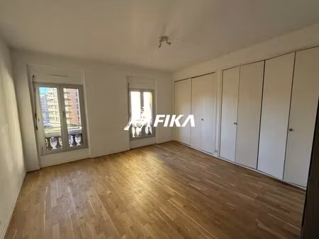 location bureaux 105 m²