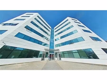 location bureaux 349 m² à 1 703 m²