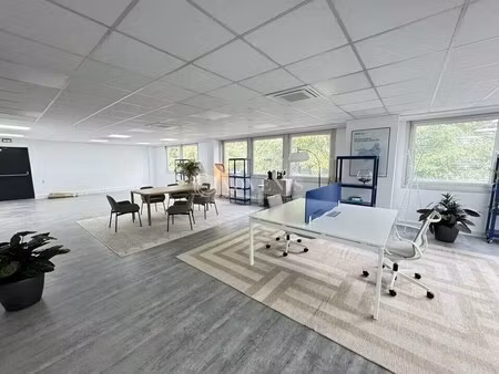 location bureaux 95 m² à 322 m²