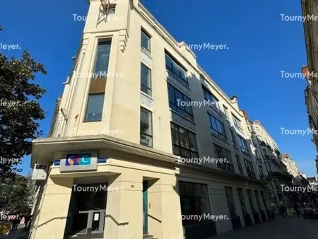 location bureaux 170 m² à 349 m²