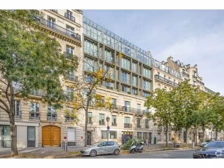 location bureaux 587 m²