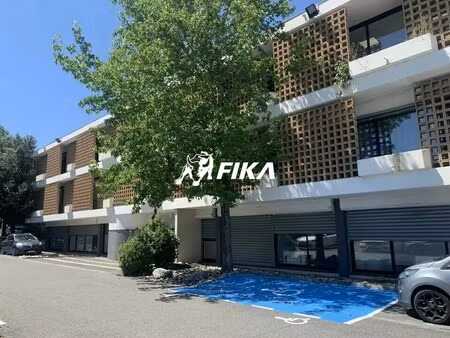 location bureaux 382 m² à 766 m²