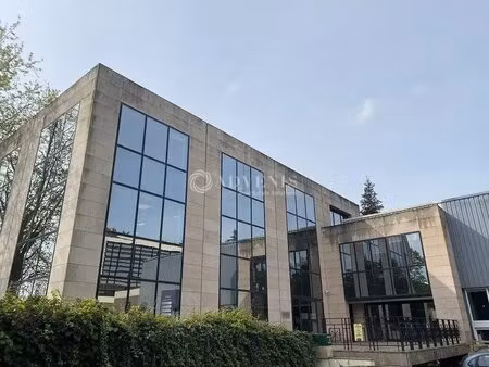 location bureaux 188 m²