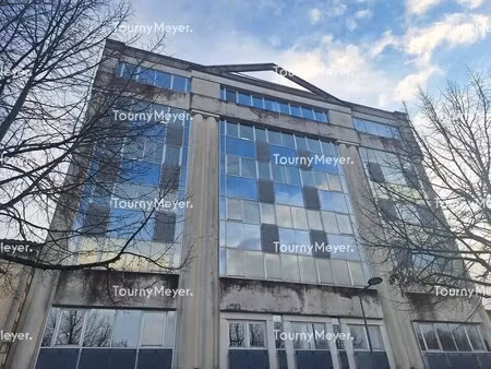 location bureaux 107 m² à 744 m²