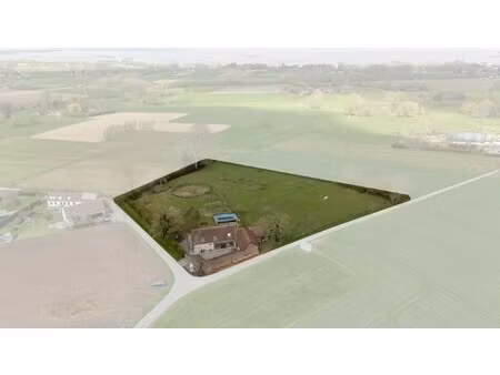hoeve te koop met 4 slaapkamers op prachtig perceel