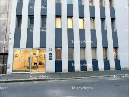 location bureaux 195 m²